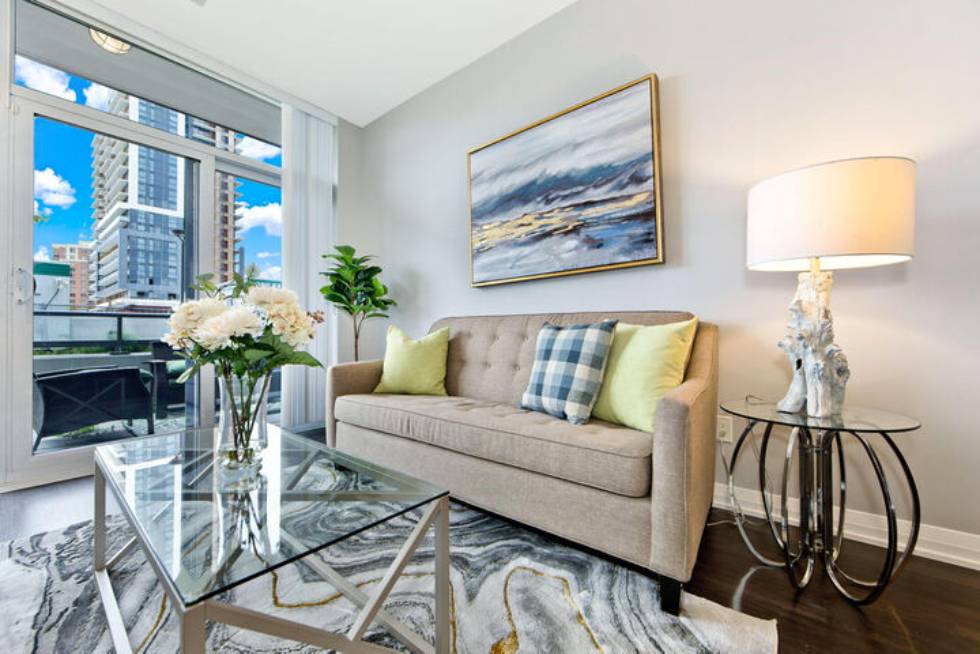 Four Tips to Sell Your Toronto Condo Fast